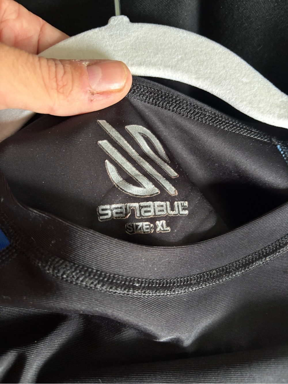 Men's Long-Sleeve Rash Guard - Picture 3 of 4